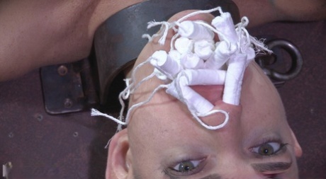 Female with a shaved head Abigail Dupree endures humiliating bondage session 20086466