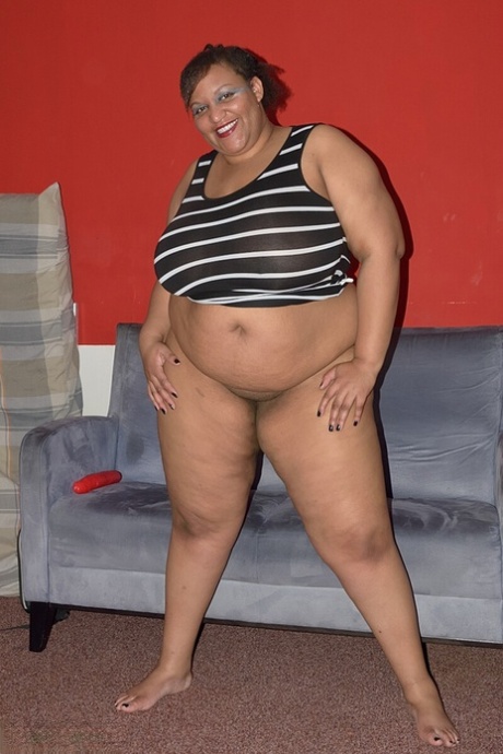 Chubby Latinas Naked Ladies - Chubby Latina Porn Pics & MILF Sex Photos - ExclusiveMilf.com