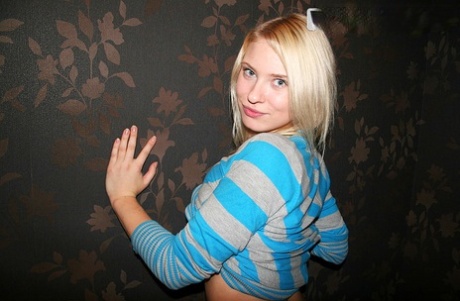 Blonde girl Iry has sex with a couple of black boys after a tea ceremony 65541295