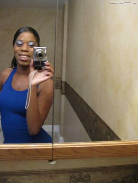 Ebony amateur takes nude selfies in a bathroom mirror during solo action 92884095