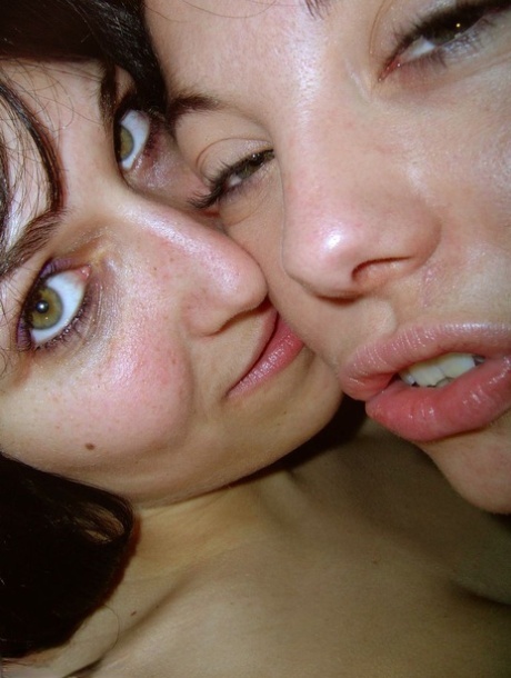 Amateur chick Susy Rocks experiments with lesbian sex on a futon 58027215