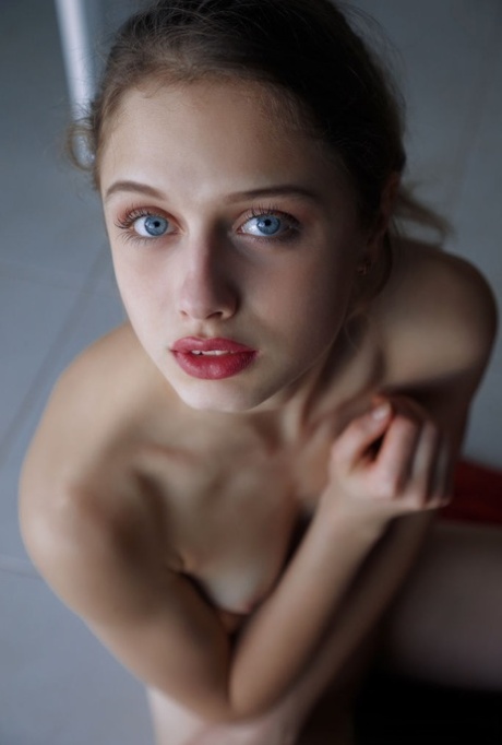Beautiful brunette teen Clarice A sports a touch of lipstick while posing nude 46532815