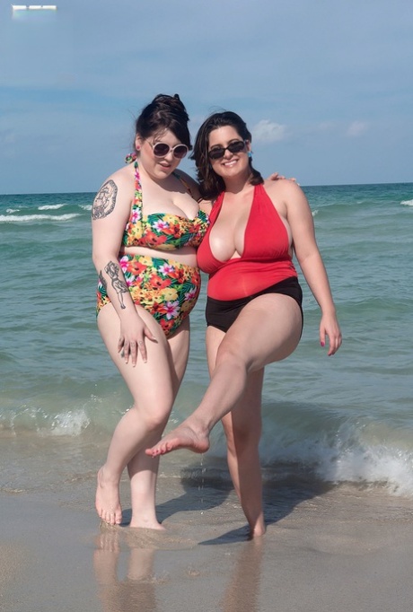 Mature BBW besties take out their massive big tits to play at the beach 15781120