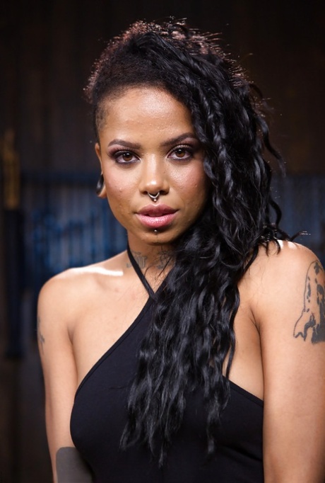 Kinky black girl Jessica Creepshow is flogged hanging upside down 96272540
