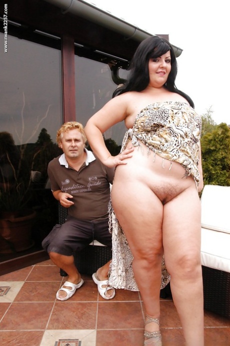 Strong outdoor fuck experience with a black dude for fatty Carmen Carlos 85158882