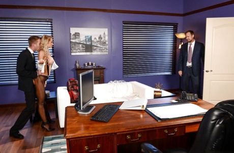 Office bitch Alix Lynx gets her big boobs and mouth fucked by her boss 95697921