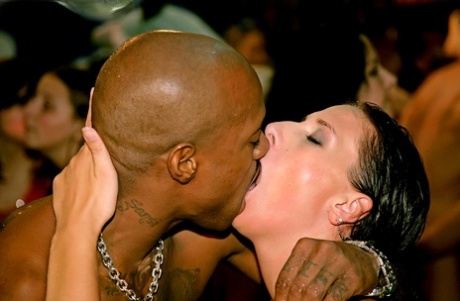 Filthy chicks getting shagged hardcore by male strippers at the drunk party 60678129