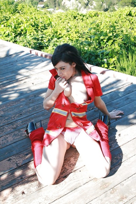 Foxy raven-haired babe Vanessa Naughty stripping off her clothes outdoor 17193894
